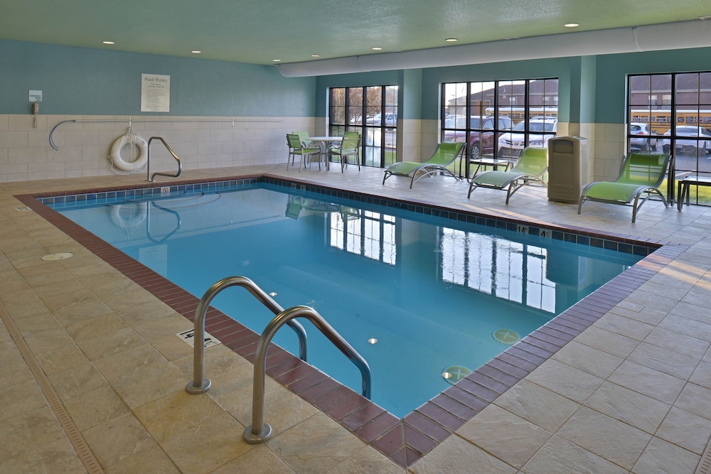 swimming pool spa