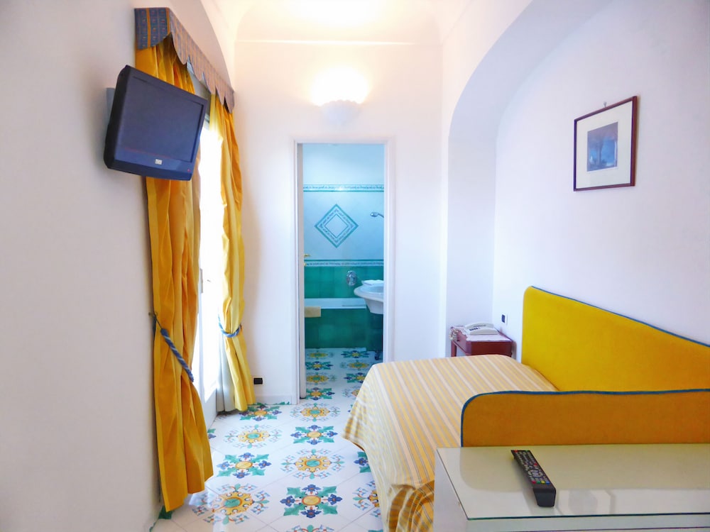 Hotel Gatto Bianco 18/46