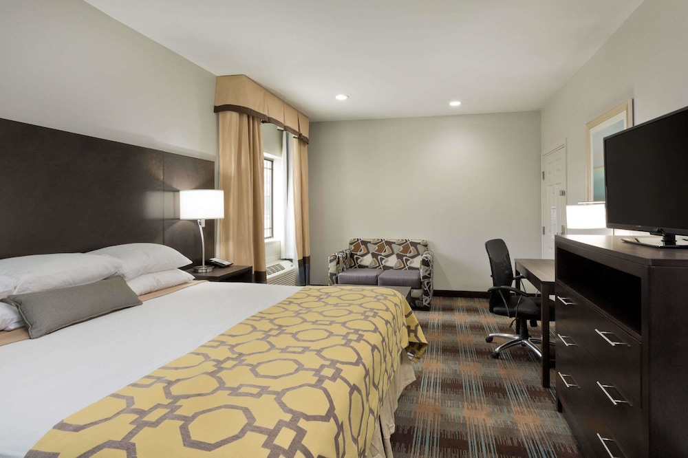Baymont by Wyndham Bryan College Station 7/20
