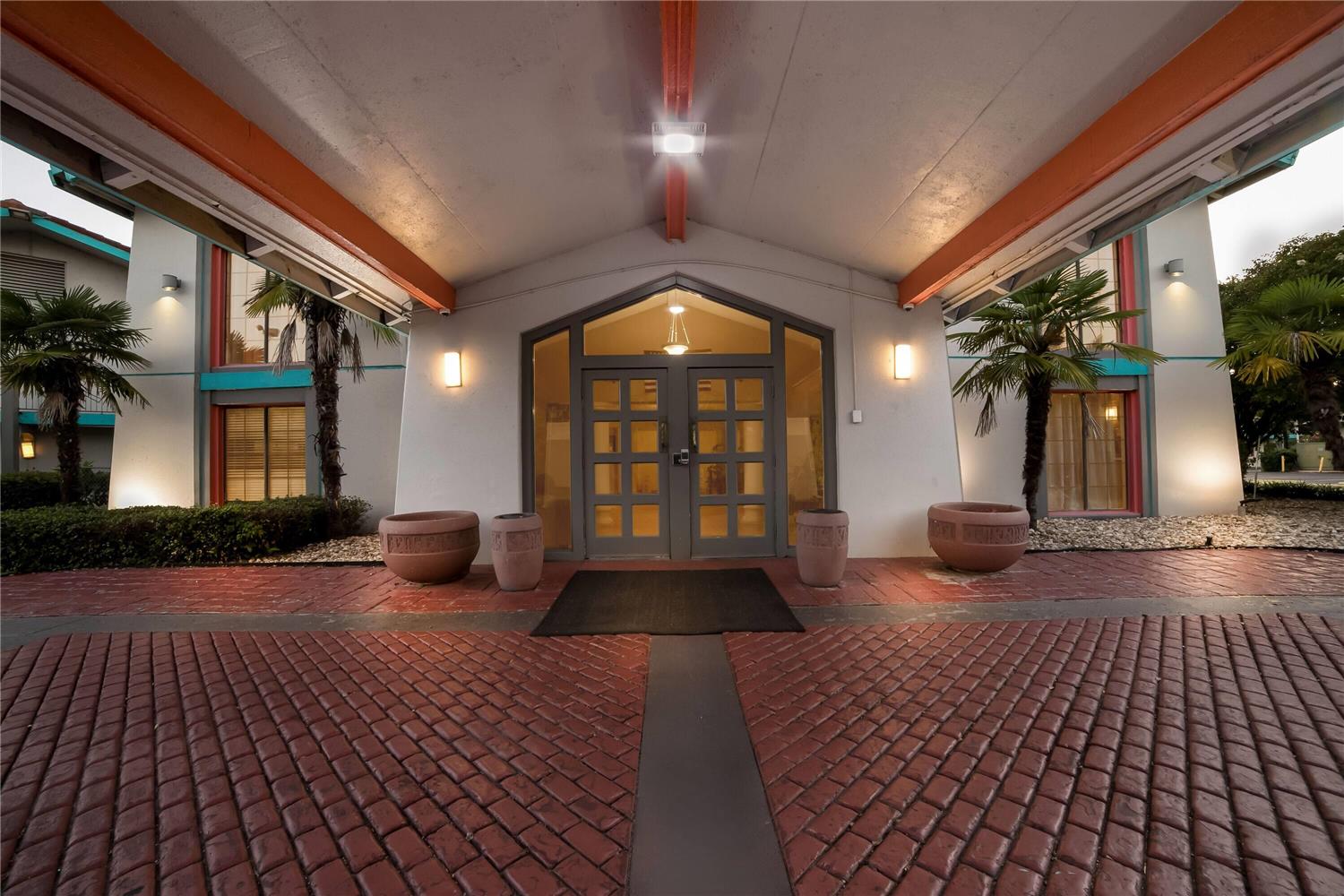 Howard Johnson by Wyndham Columbus Fort Benning 4/26