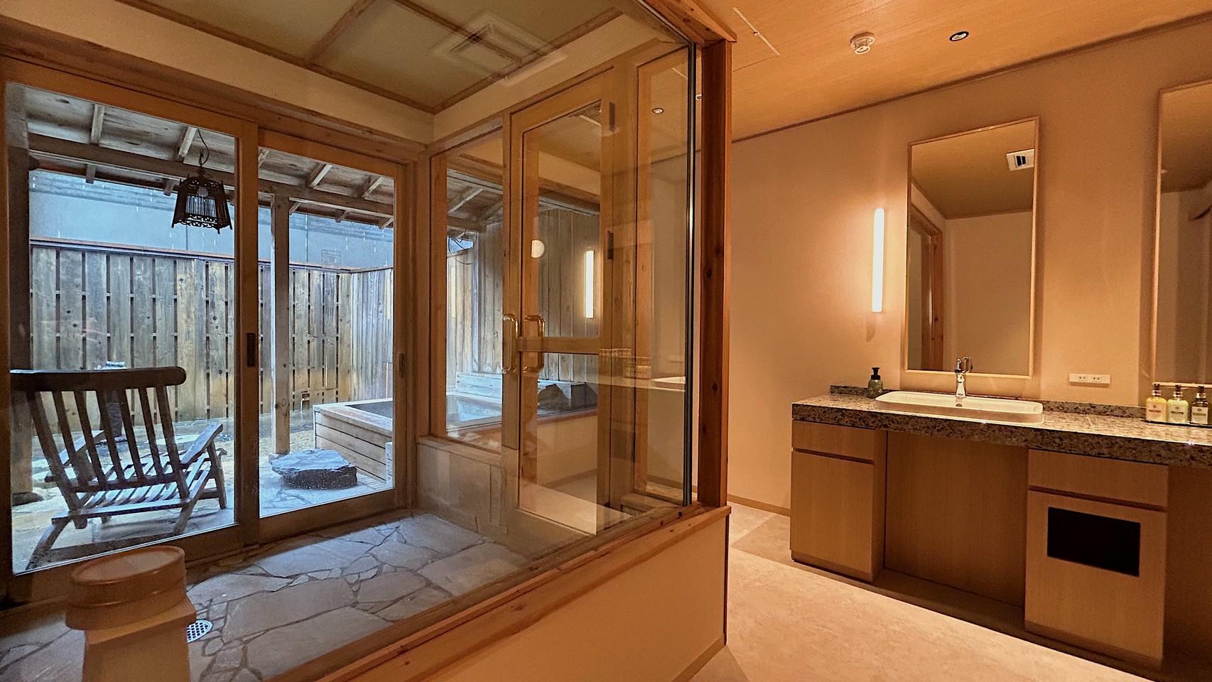 Luxury, Mountain Side, Outdoor Bath