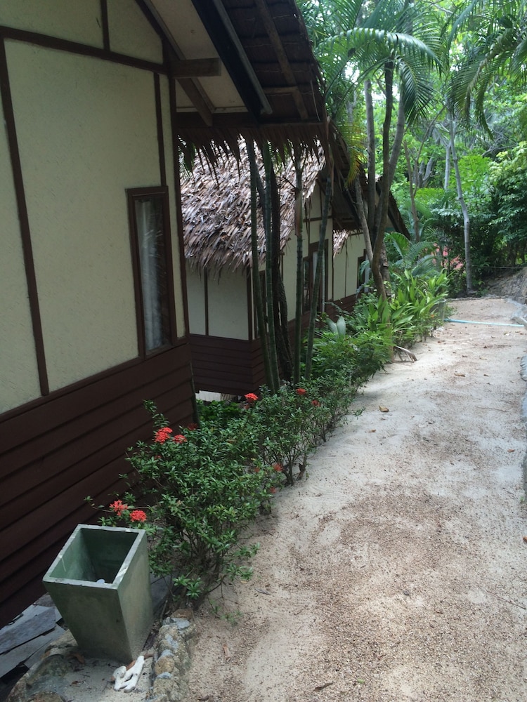 Smile Bungalows 7/65