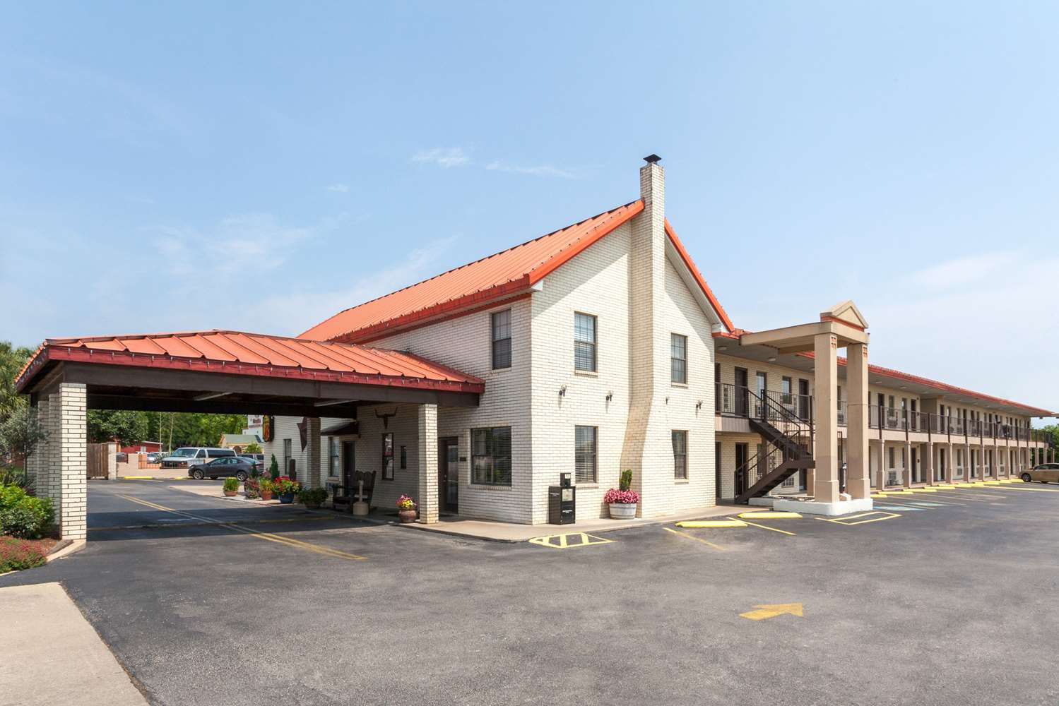Super 8 by Wyndham Fredericksburg 46/51