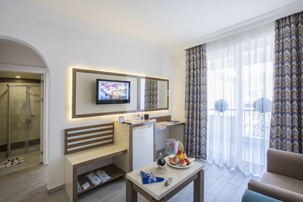 Club Big Blue Suite Hotel 34/50
