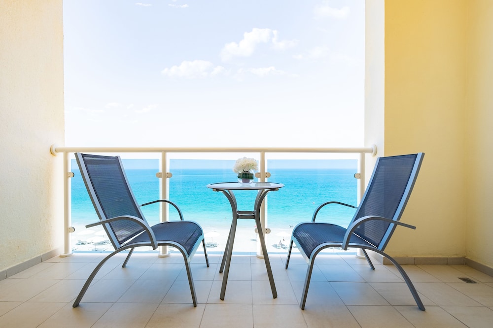 Radisson Blu Resort, Fujairah 27/50