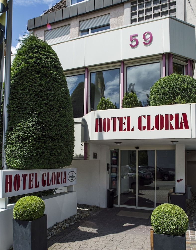 Gloria 62/65