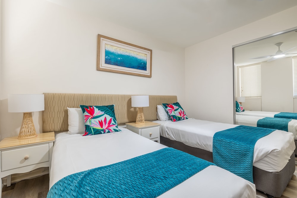 Aspect Caloundra 18/76