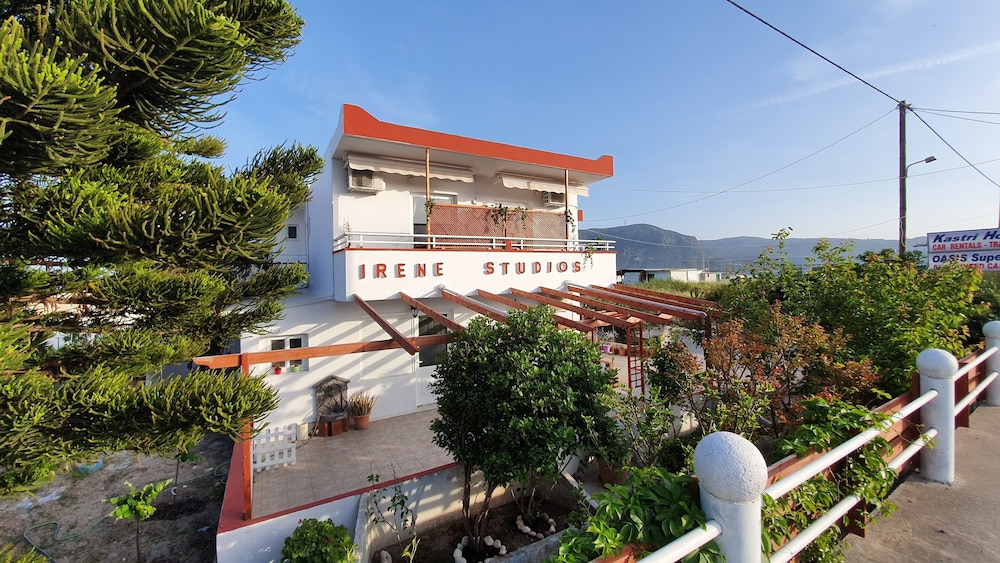 Irene Studios in Onia