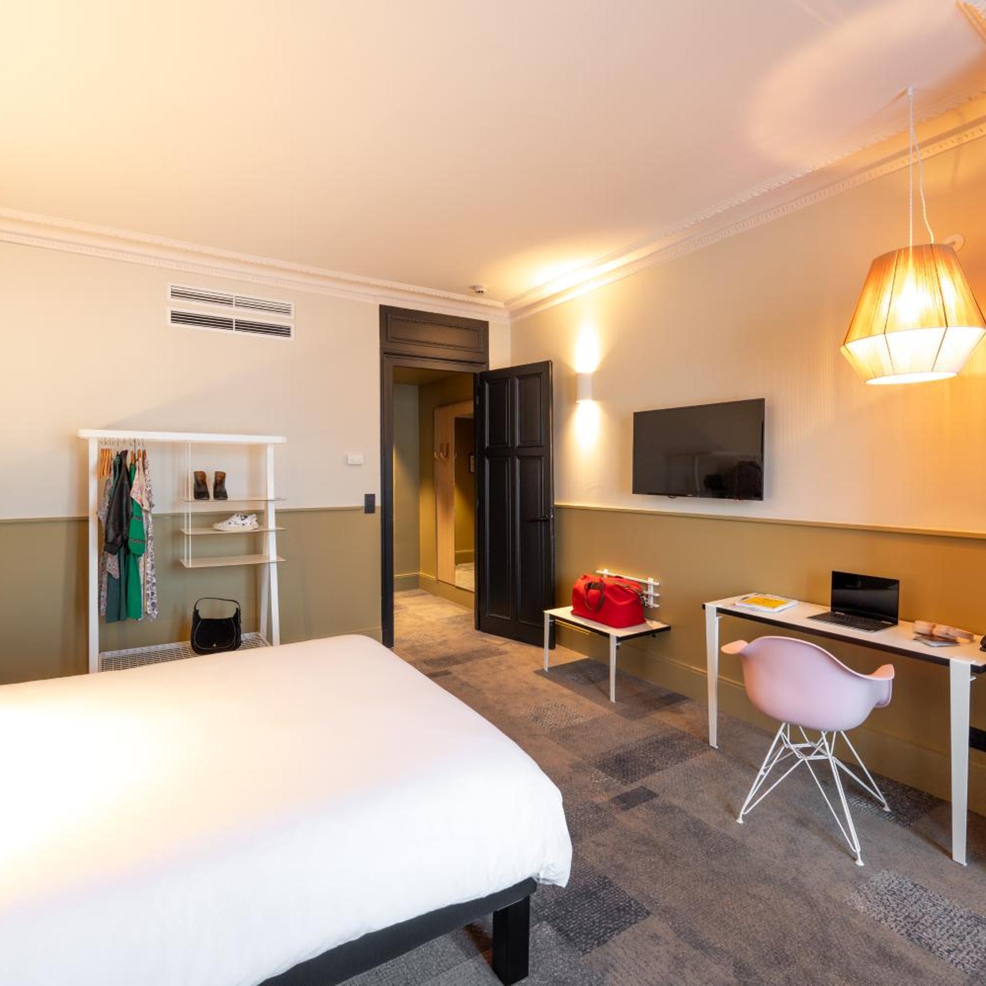 Junior Suite, City Side، Ibis Lyon Centre Perrache Hotel 2/6