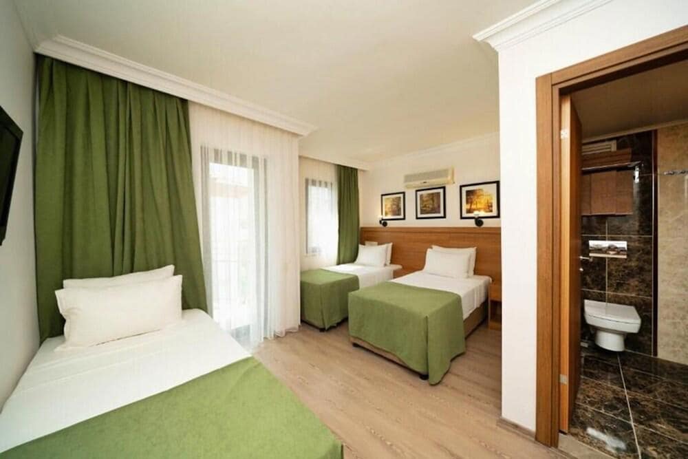 Qualia Park Hotel 13/50