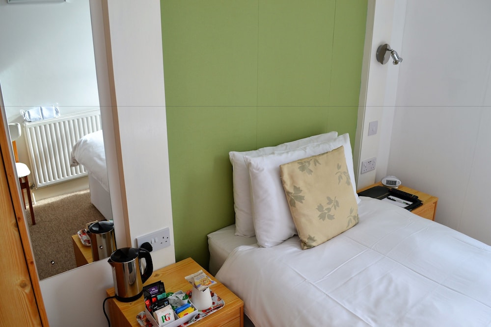 Carrington Guest House 36/50