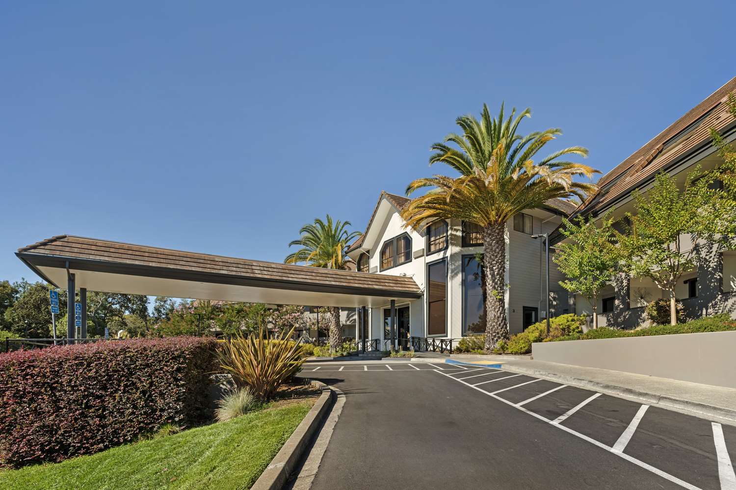 Best Western Plus Novato Oaks Inn 26/28