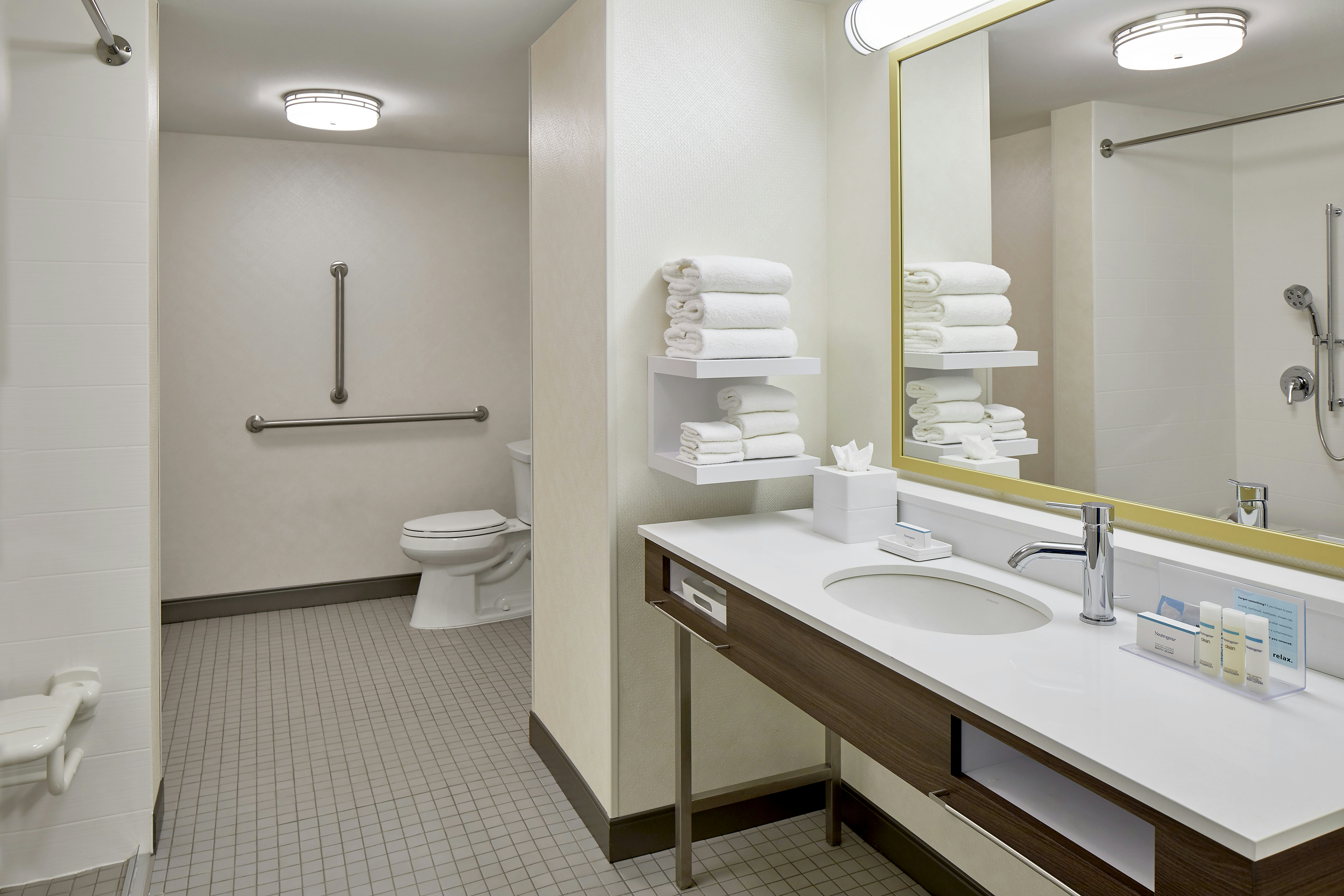 Hampton Inn and Suites Atlanta Midtown 53/53