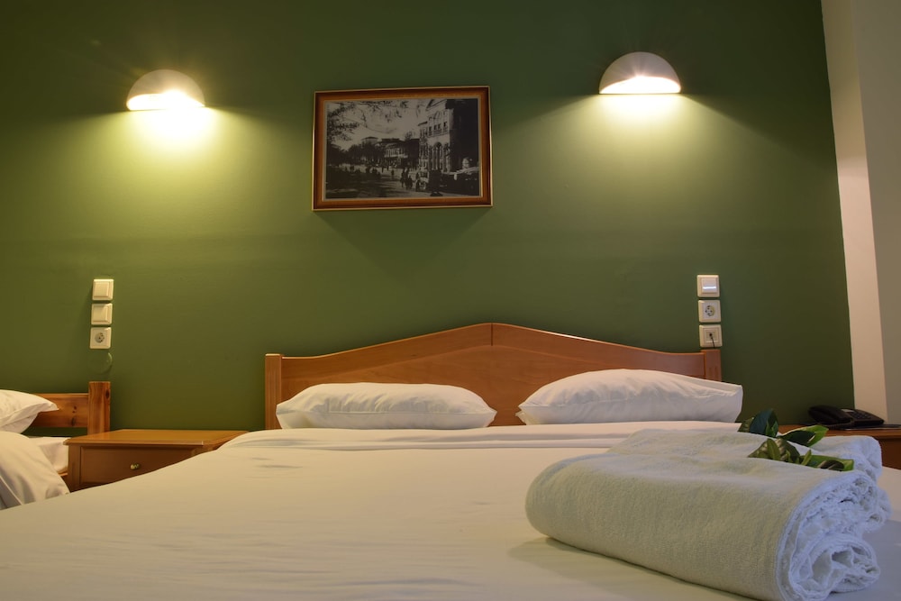 Mont Helmos Hotel 40/71