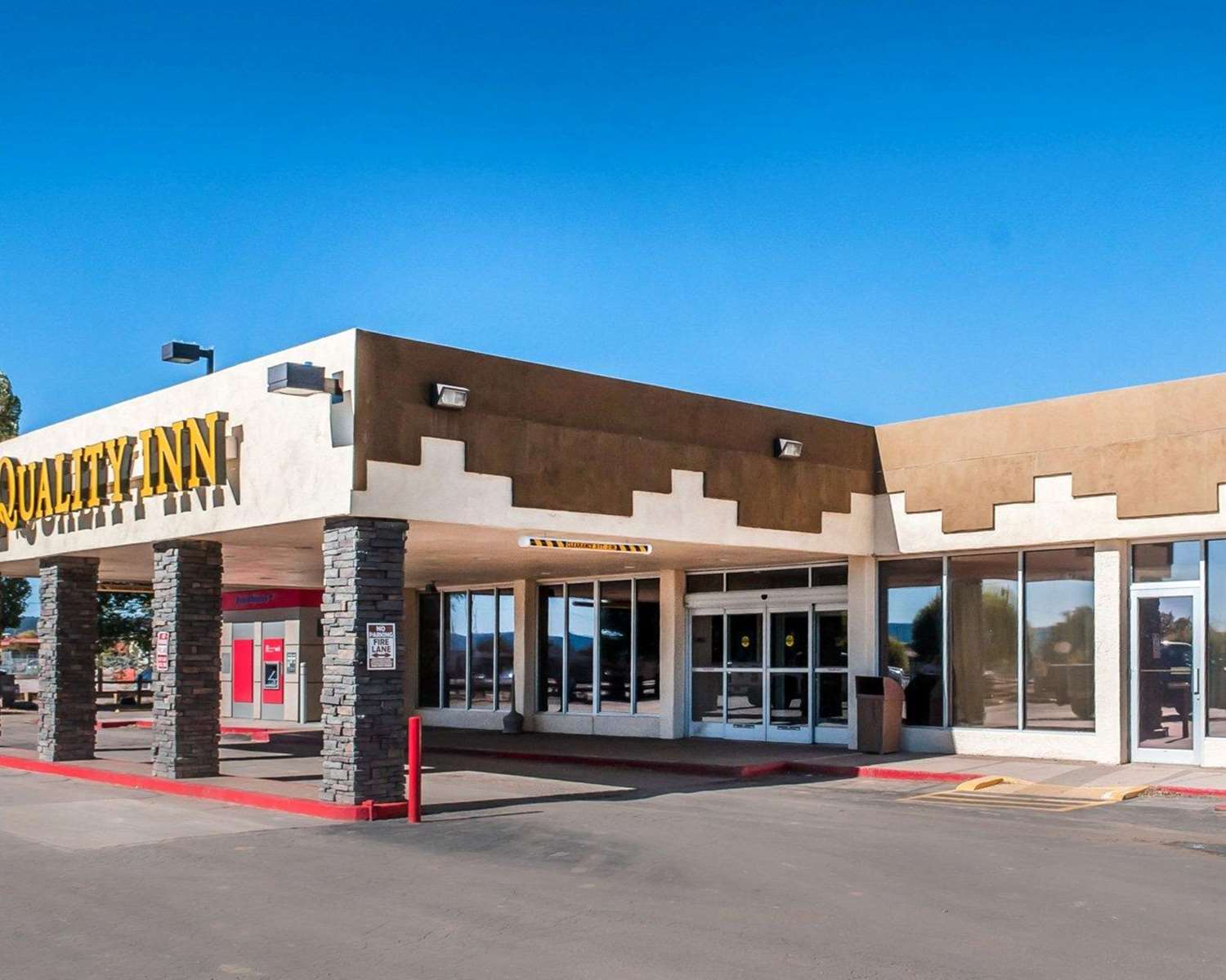Quality Inn Navajo Nation Capital 1/17