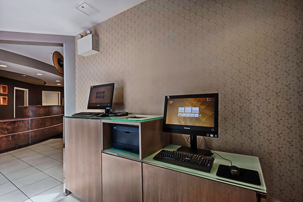 Residence Inn Mt Laurel At Bishop S Gate 30/40