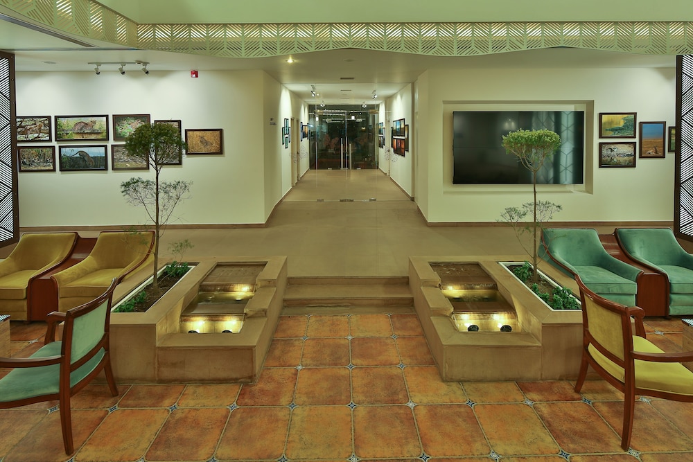 Inderlok Hotel 12/15