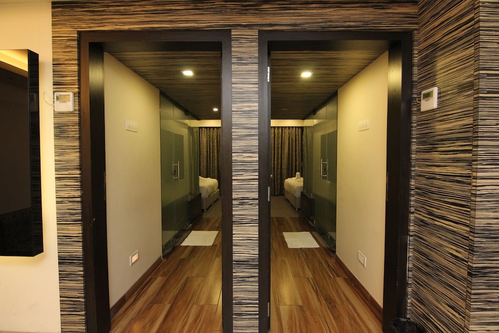Kumar Resort Lonavala 25/50