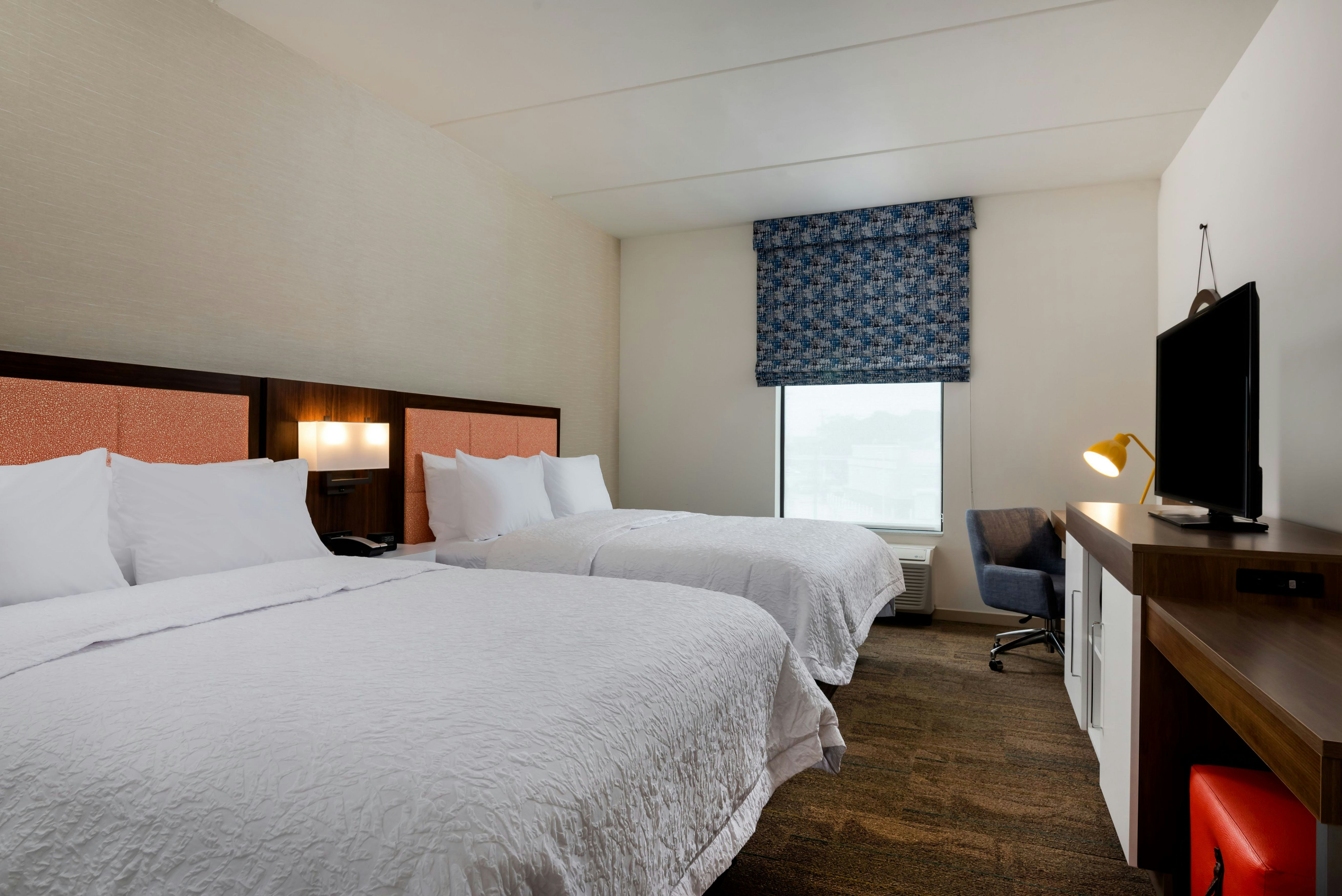 غرفة بسريرين كوين، Hampton Inn Baltimore Bayview Campus 3/9