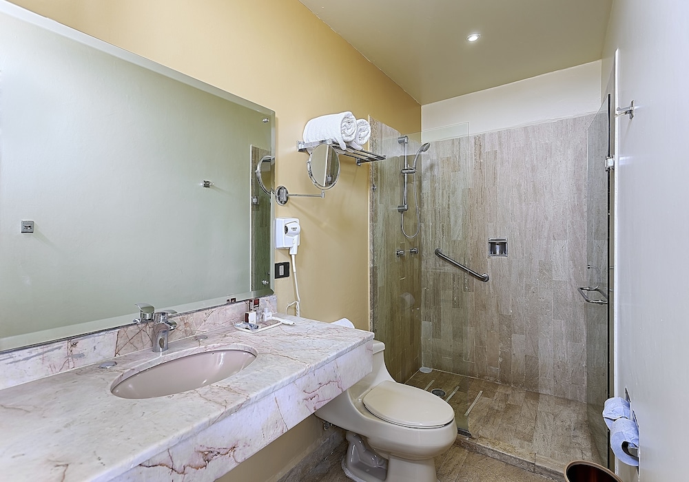 Olmeca Plaza Urban Express Ex Mision Express Villahermosa 48/50