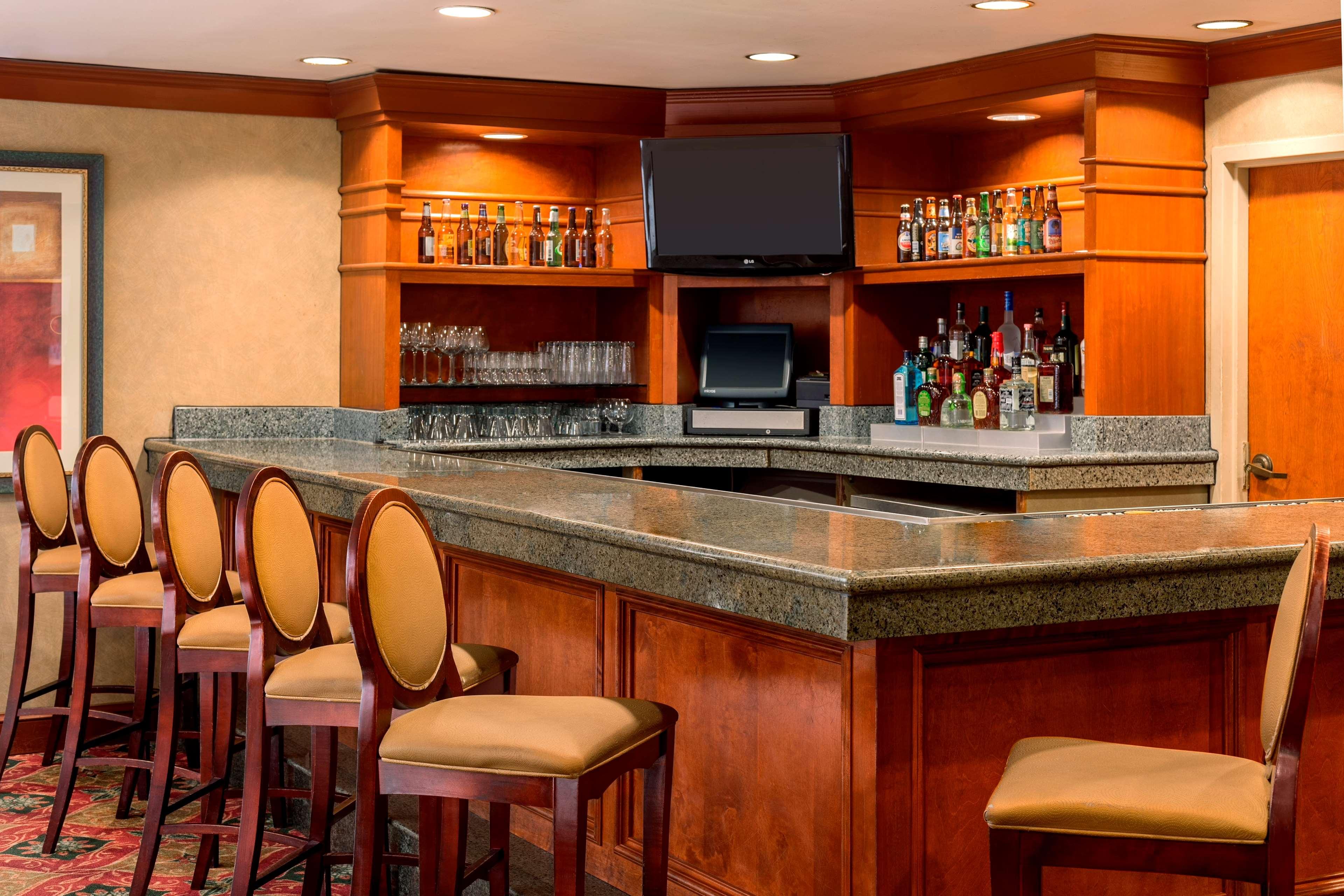 Embassy Suites by Hilton Columbia Greystone 42/67