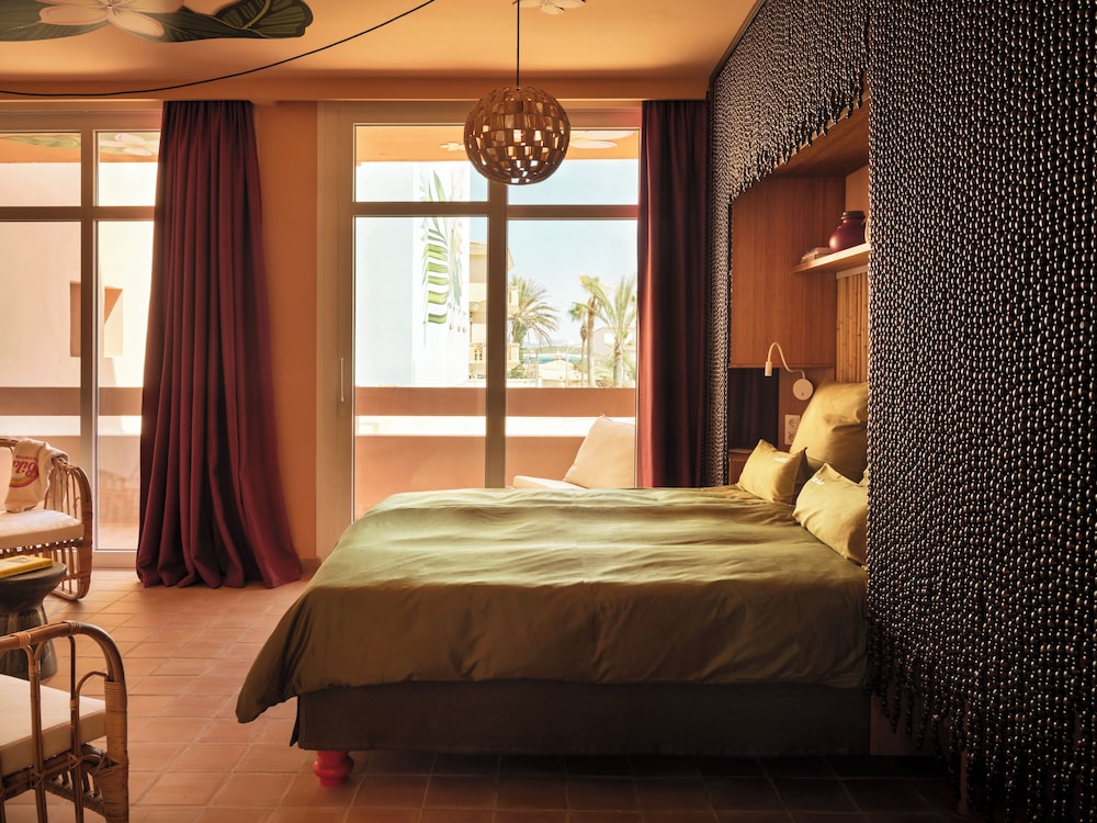 Bikini Island & Mountain Hotel Es Trenc -Adults only- 12/50