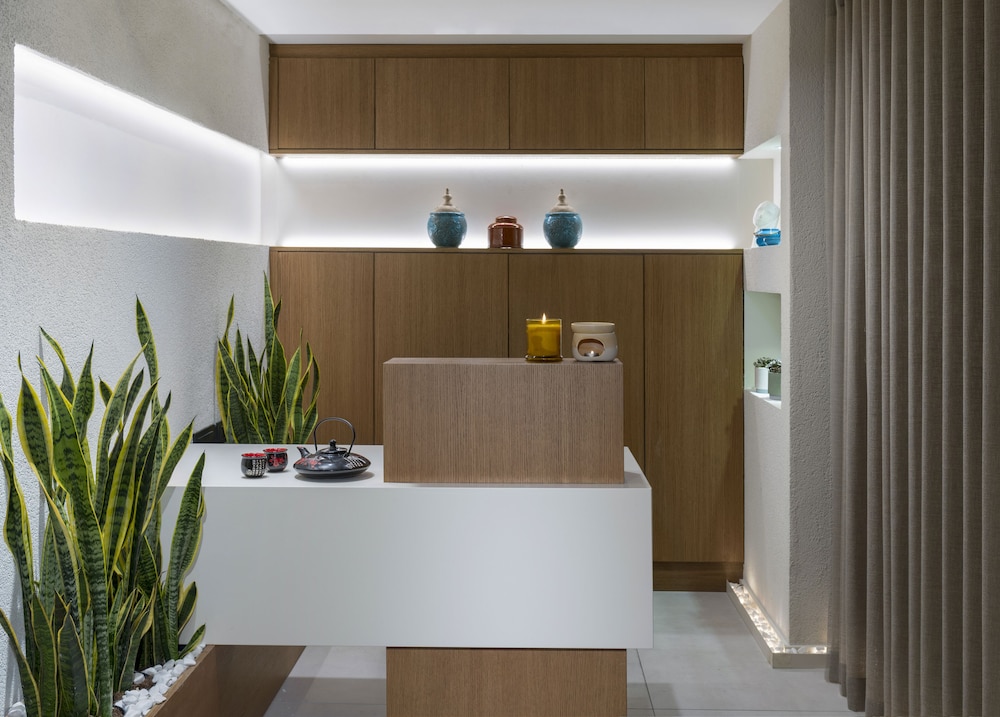 Lobby at Nex Hotel Istanbul City Center, ISTANBUL