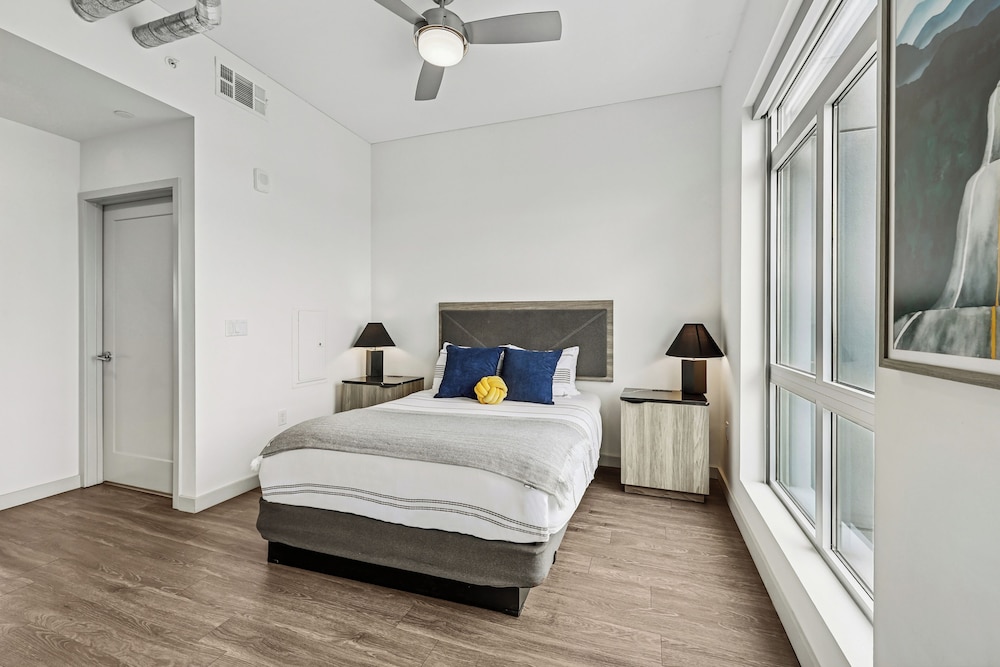 STUDIO, APARTMENT, QUEEN BED