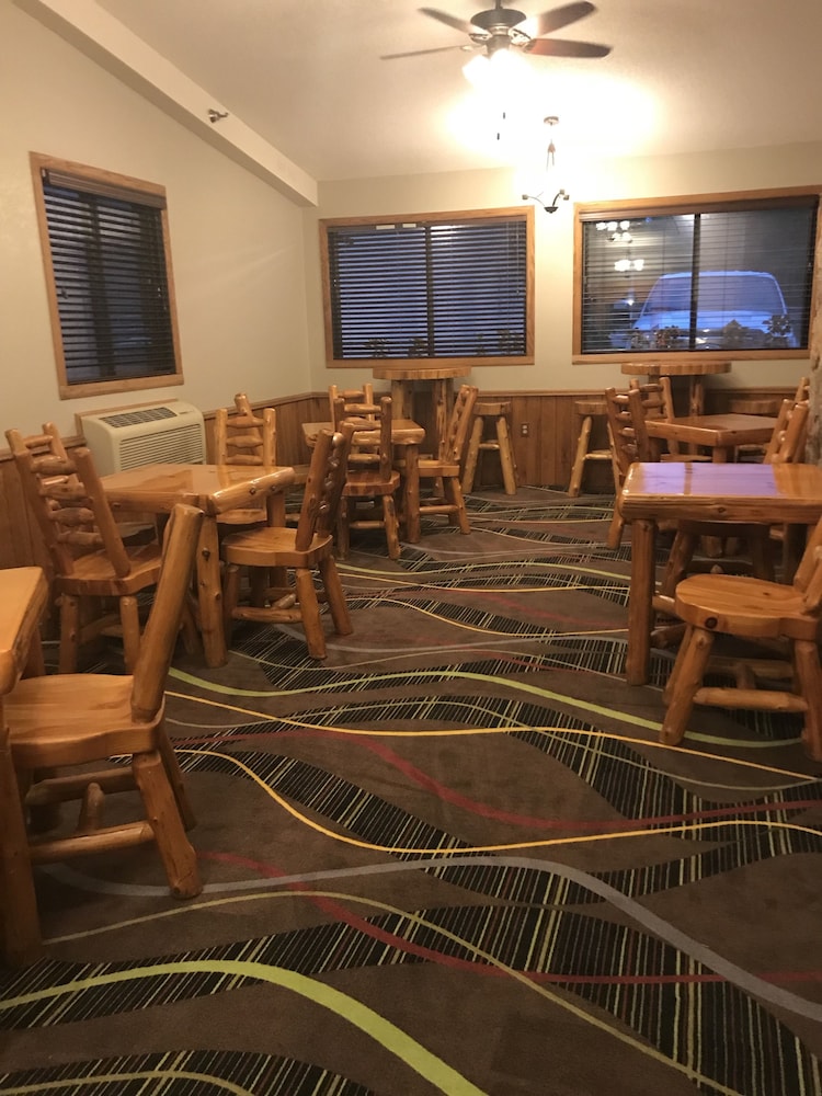 Walker Hotel 31/46