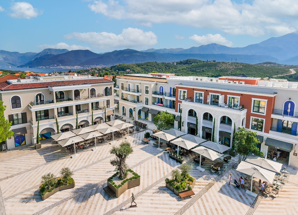 Lustica Bay Vacation Homes 写真3