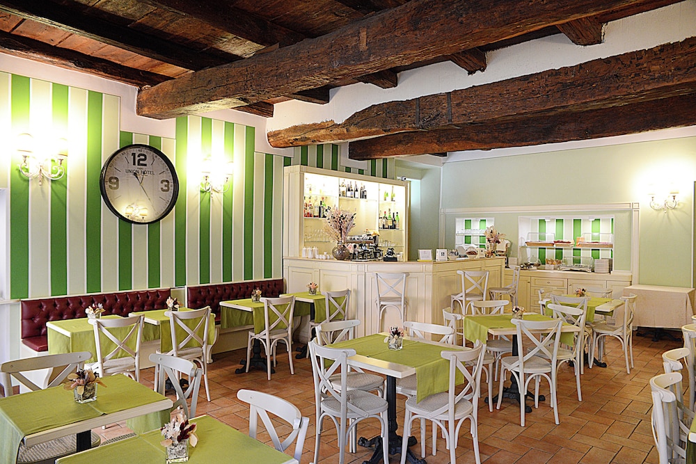BORGO ANTICO HOTEL 48/69