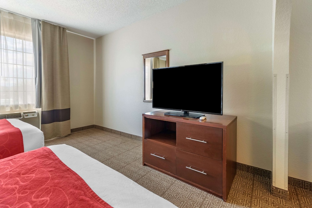 Comfort Suites Castle Rock - Denver South 11/35