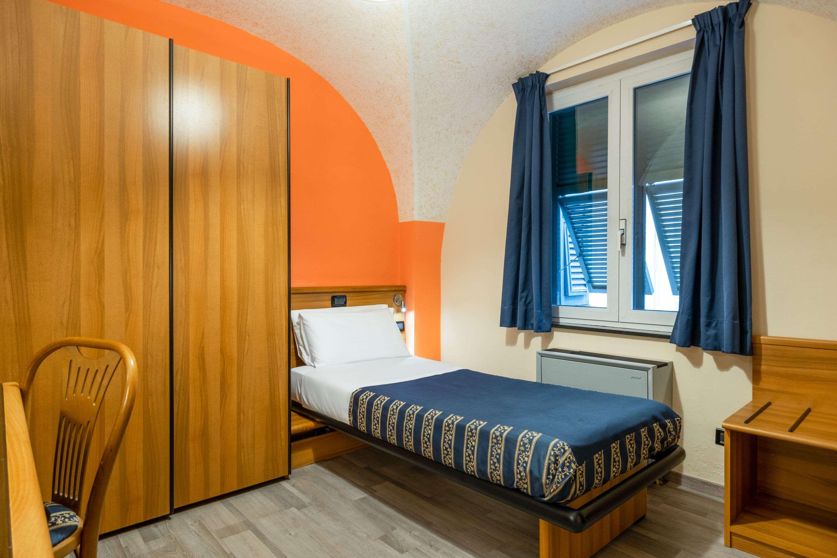 COMFORT HOTEL EUROPA 5/18