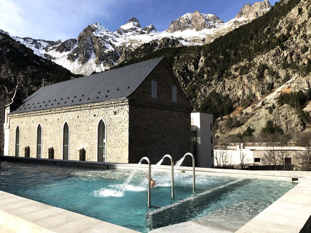 Gran Hotel Balneario de Panticosa 61/62