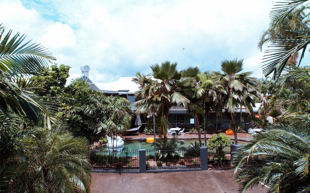 Motel Nomad 7/76