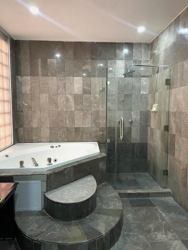 Hotel Arroyo de la Plata Zacatecas 63/64