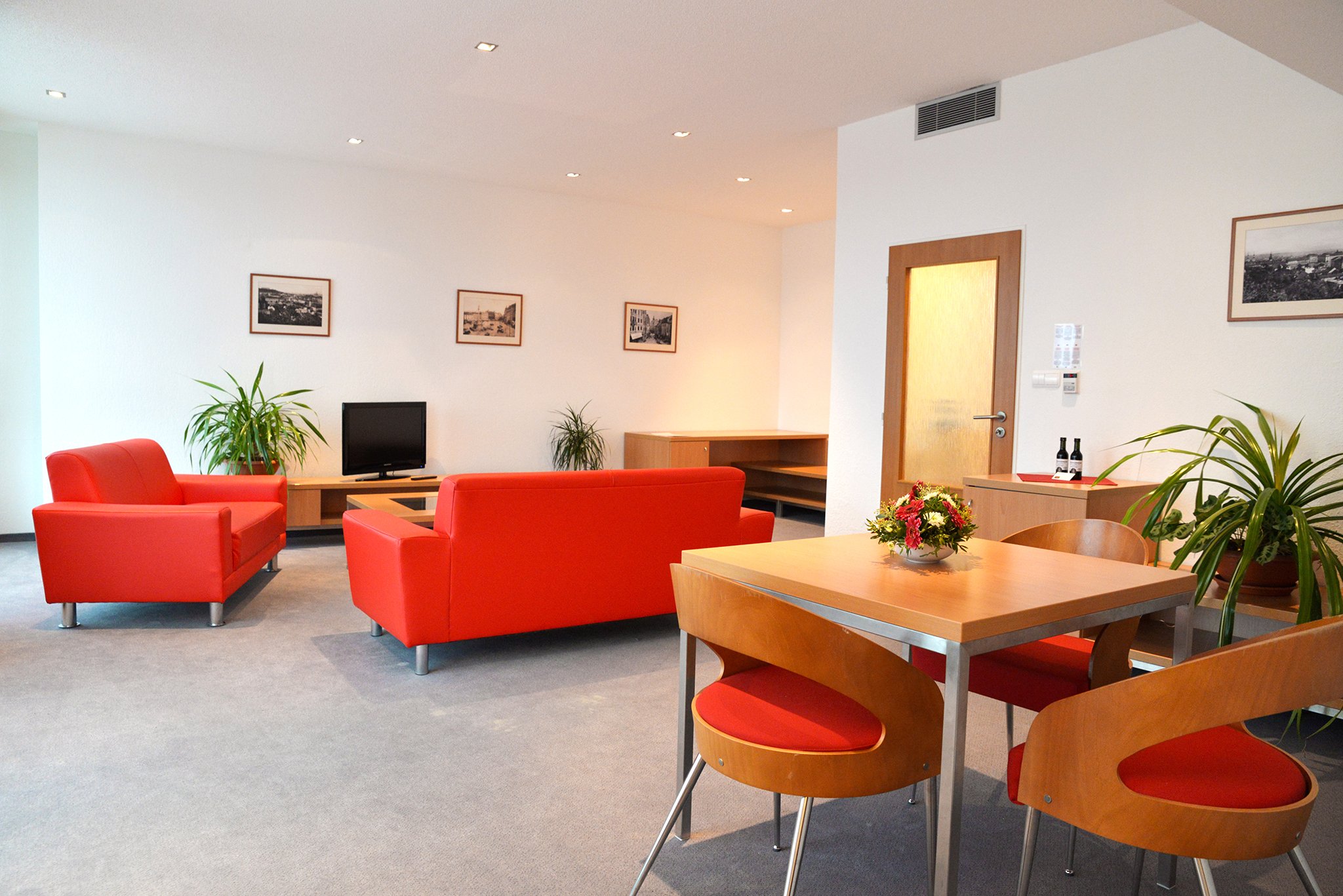 Avanti Hotel 40/72