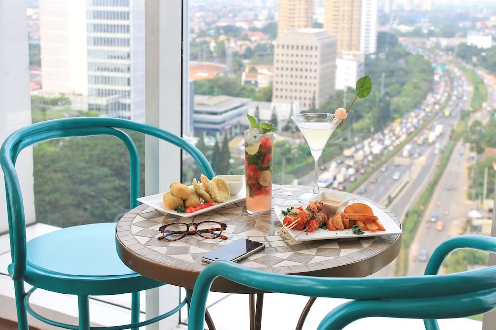MERCURE JAKARTA SIMATUPANG 55/72