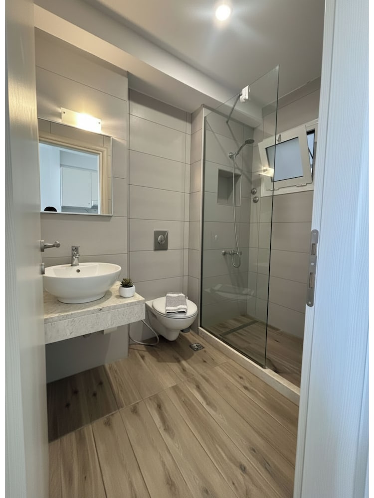 Kostas Apartments 45/48