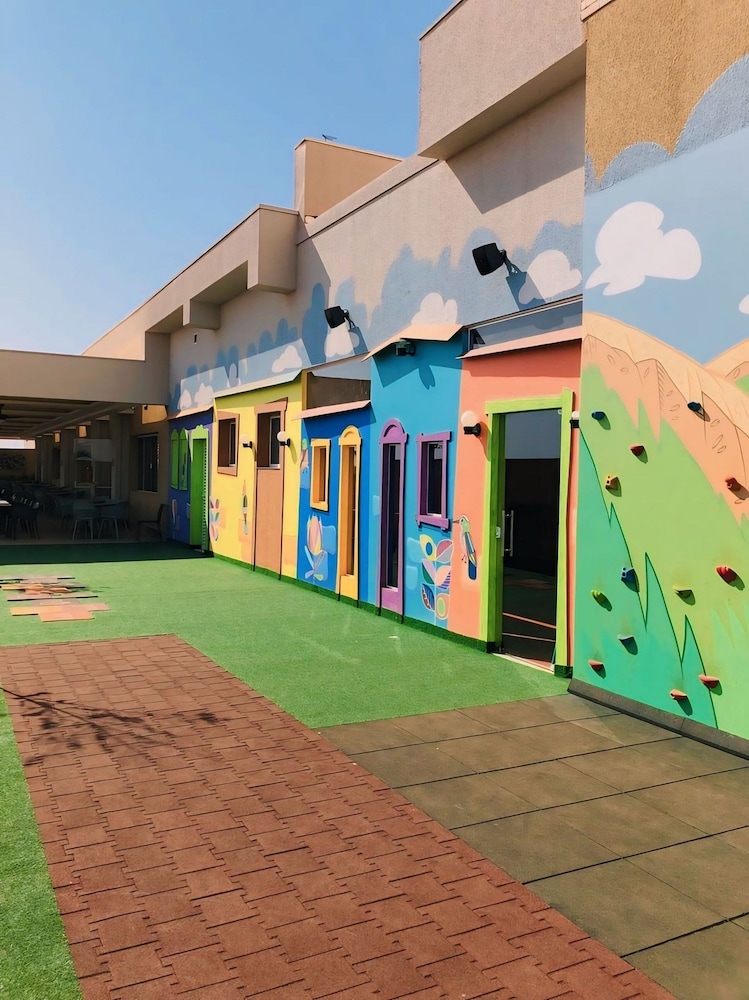 Hot Beach Suites 46/50