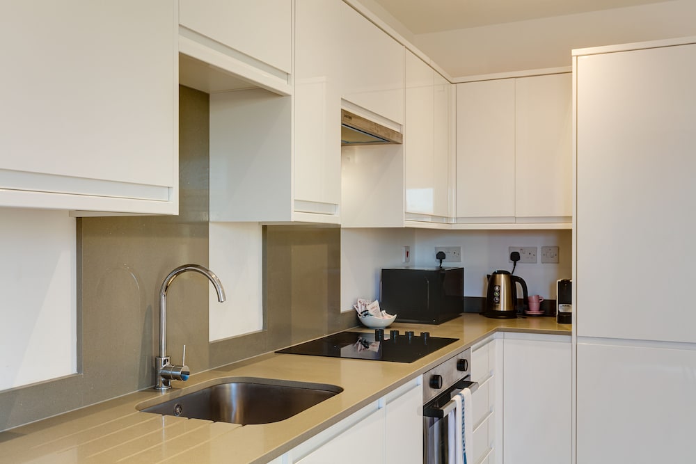 Hounslow Central Apartments 40/40