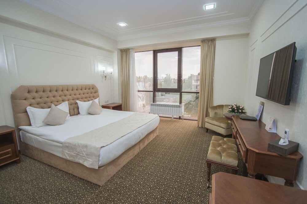 The Plaza Hotel Almaty 24/61
