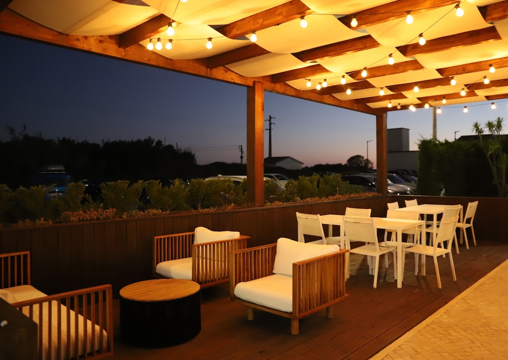 Ride Surf Resort Spa 32/50