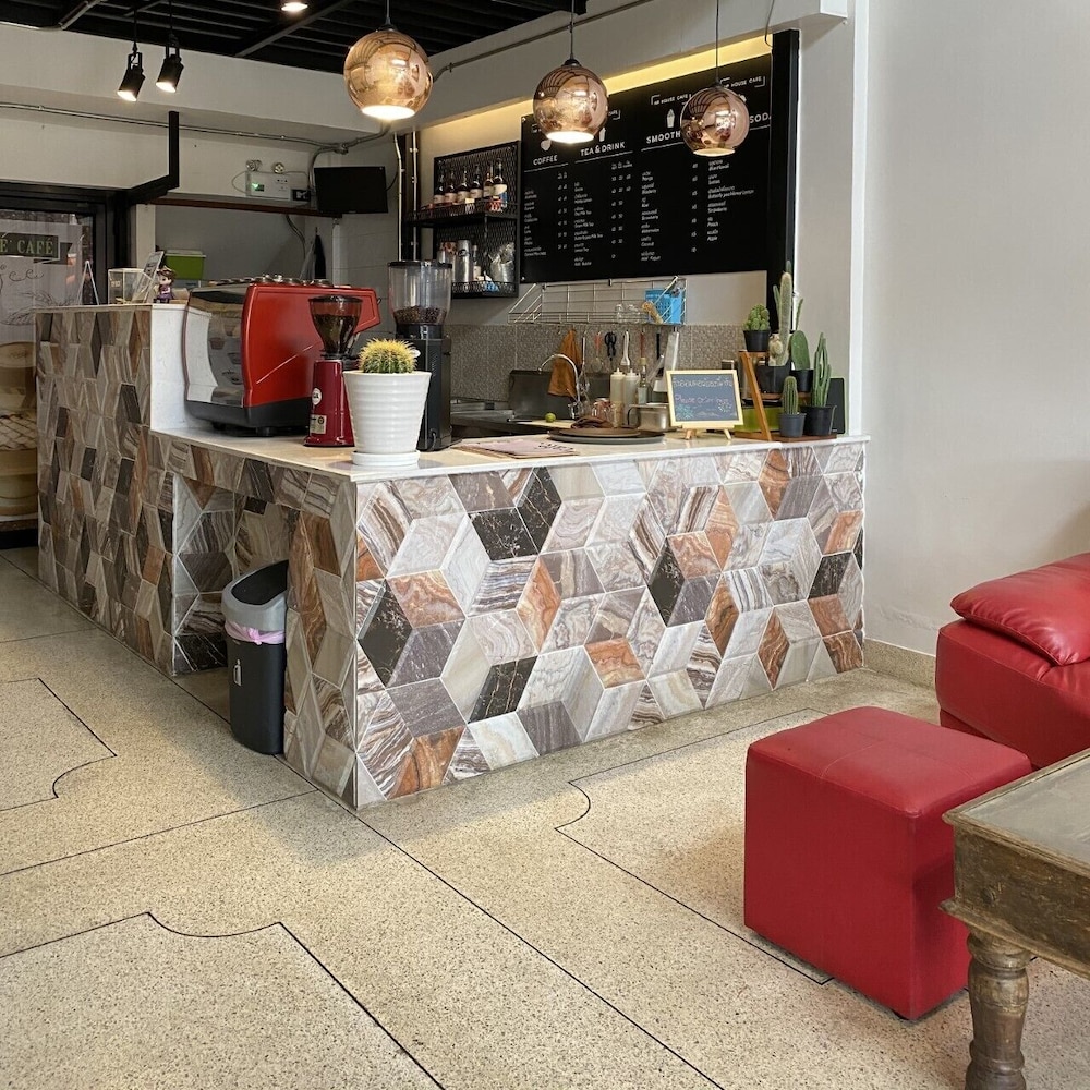 Huenphen House And Cafe' 4/45