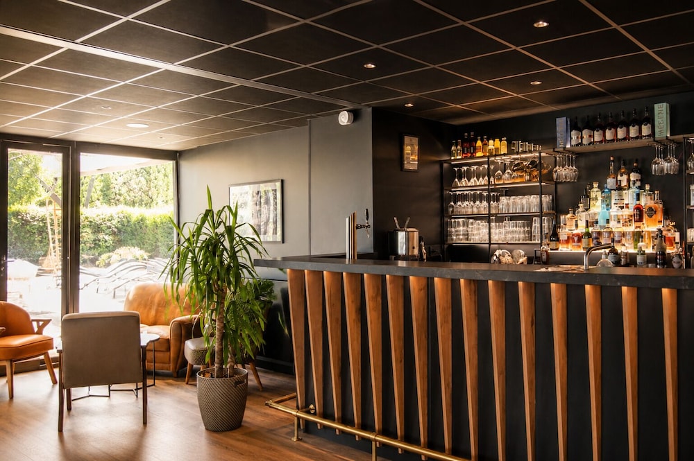 Hotel Les 13 Assiettes 8/45