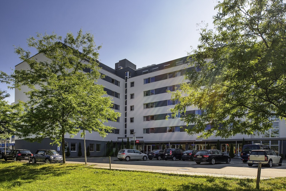 ibis Zurich Messe Airport 5/66