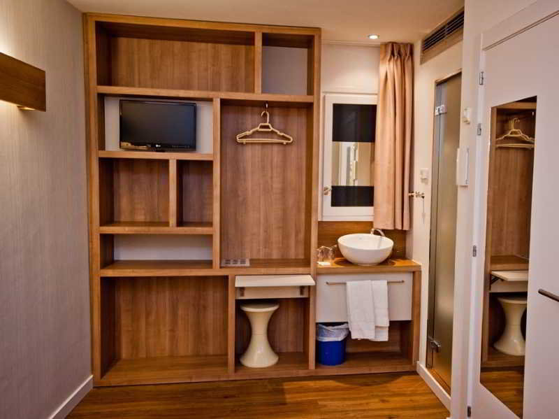 Hostal Marenostrum 55/58