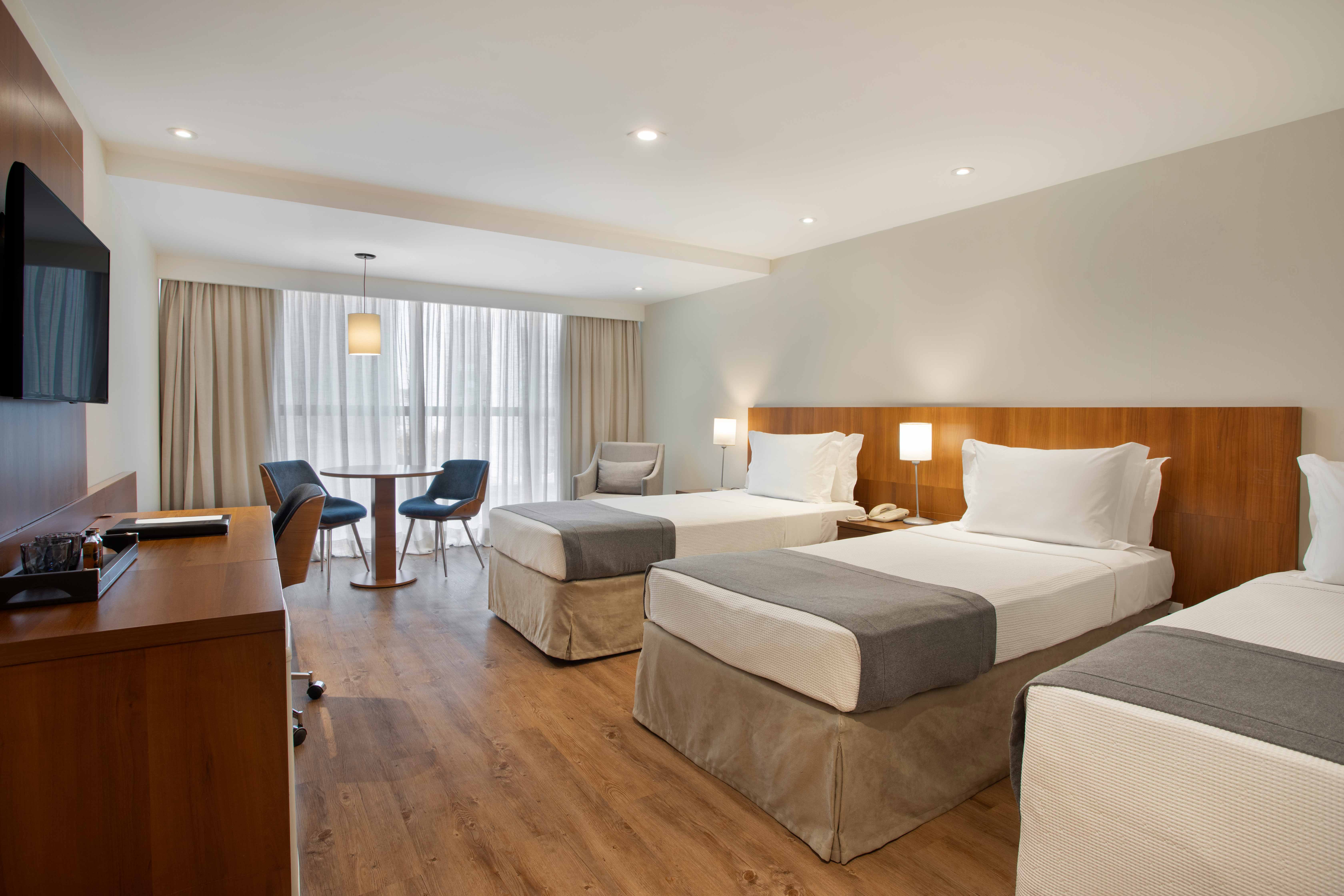 Standard, Triple, Queen Bed