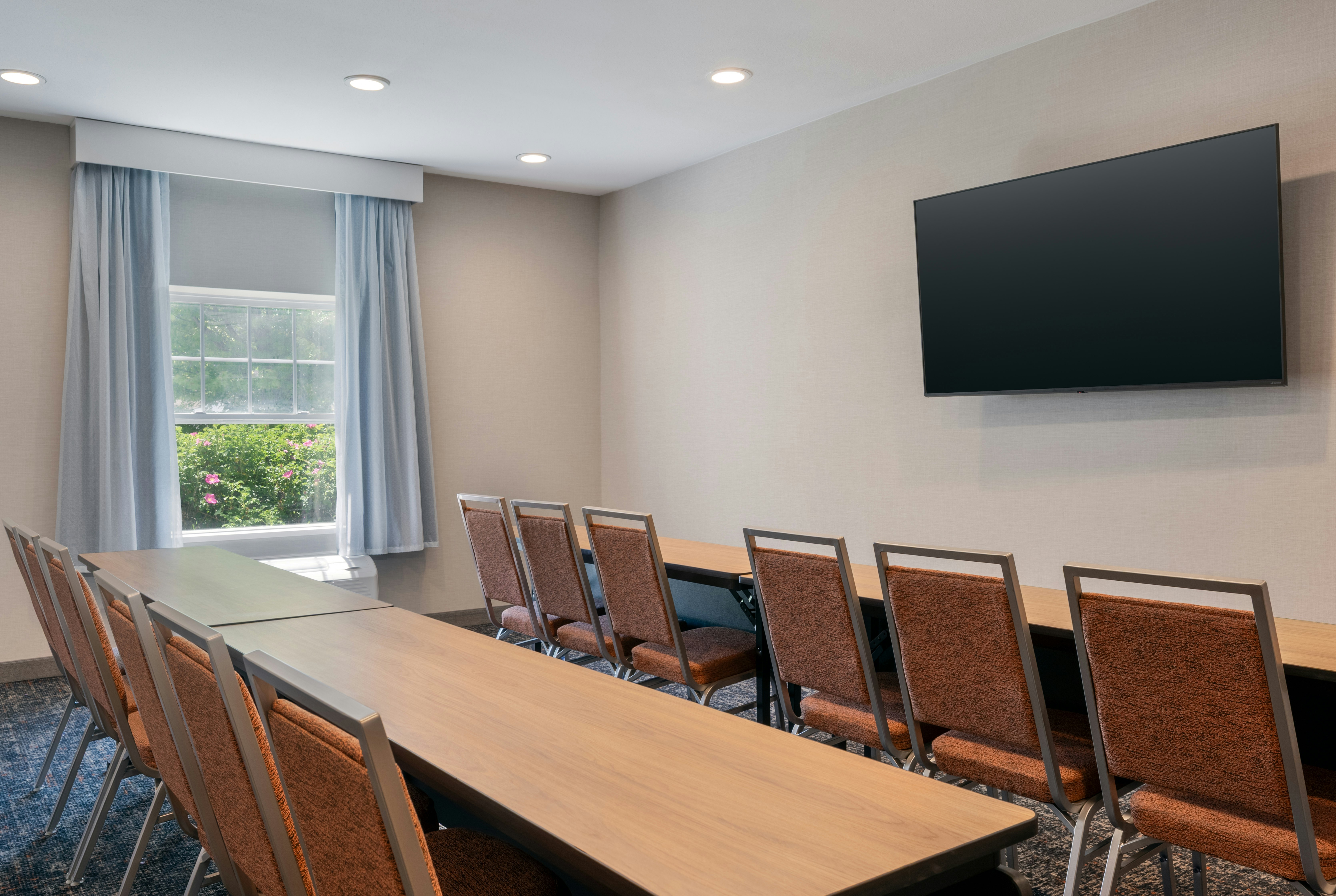 Hampton Inn & Suites Rockland 66/81