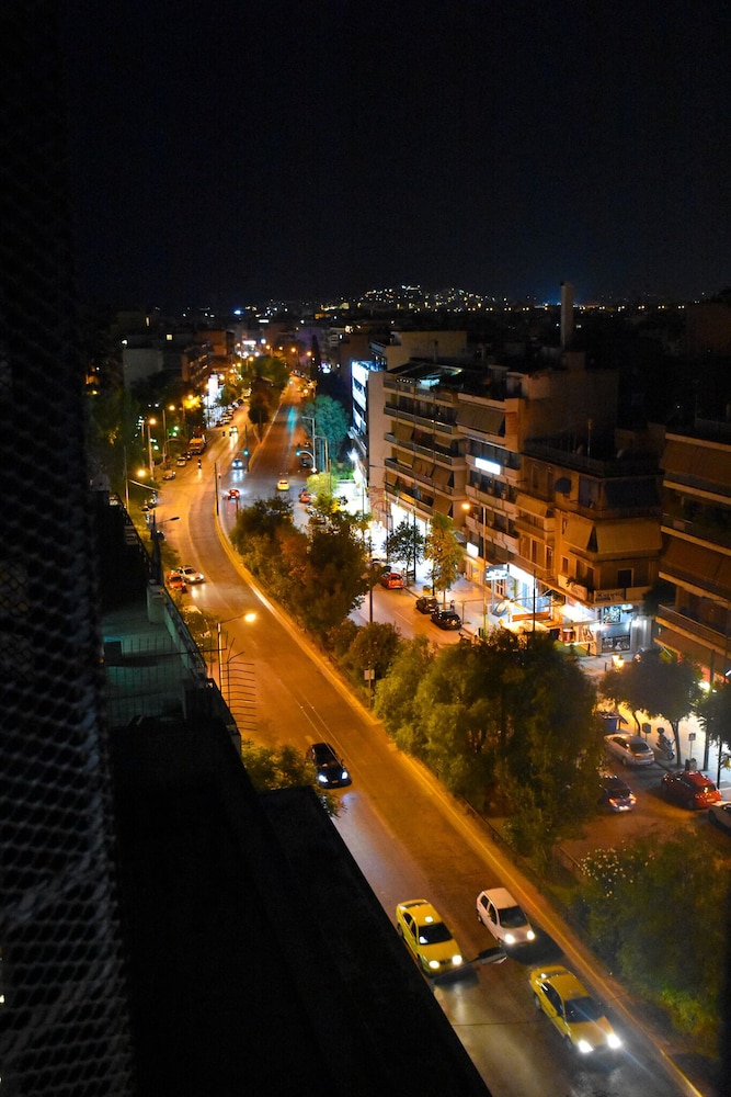 Thisean Modern Suites 6/50